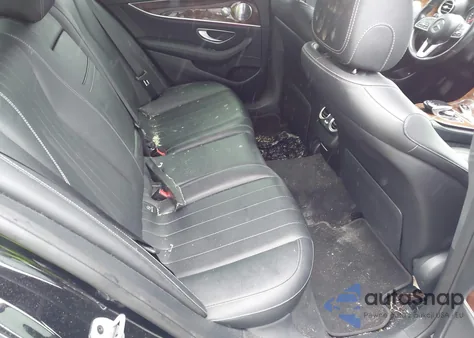 2019 Mercedes-Benz E 300 4Matic из США, поврежденный, VIN WDDZF4KB1KA546319